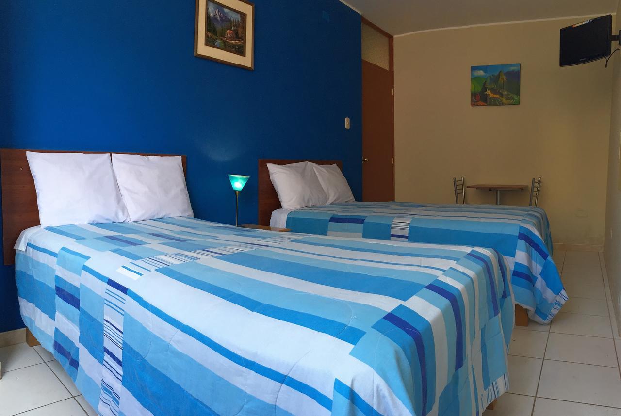 Gobernadora Hostal Rodinn מראה חיצוני תמונה