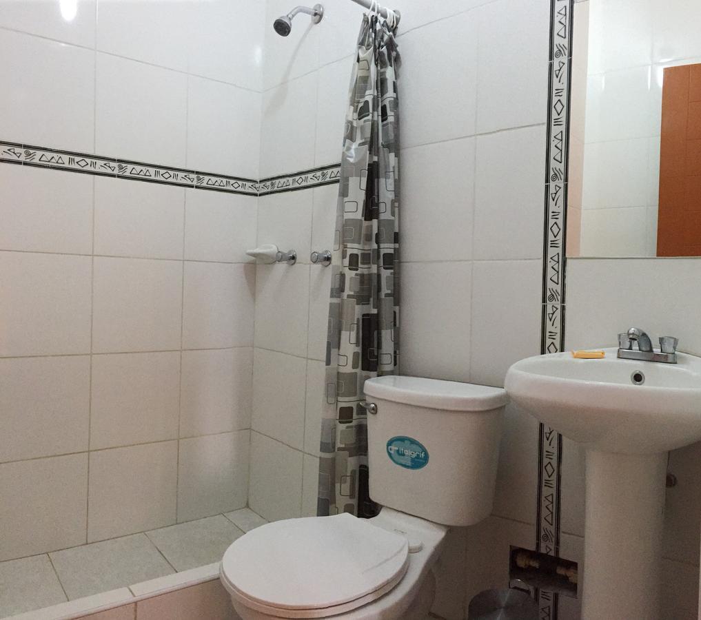 Gobernadora Hostal Rodinn מראה חיצוני תמונה