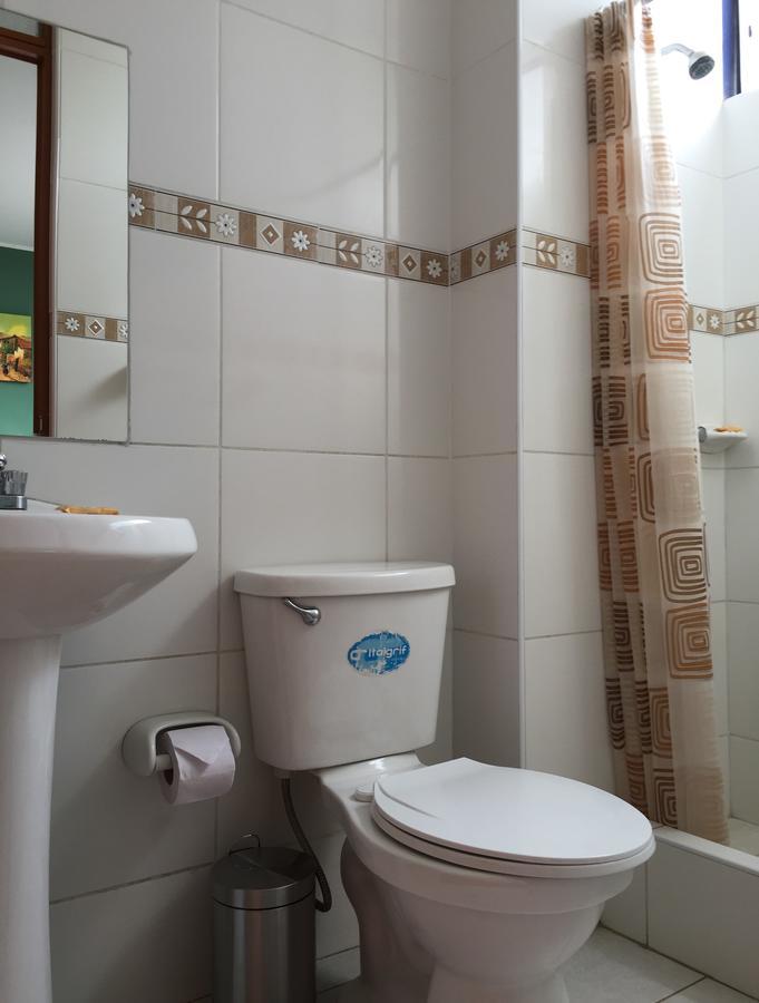 Gobernadora Hostal Rodinn מראה חיצוני תמונה